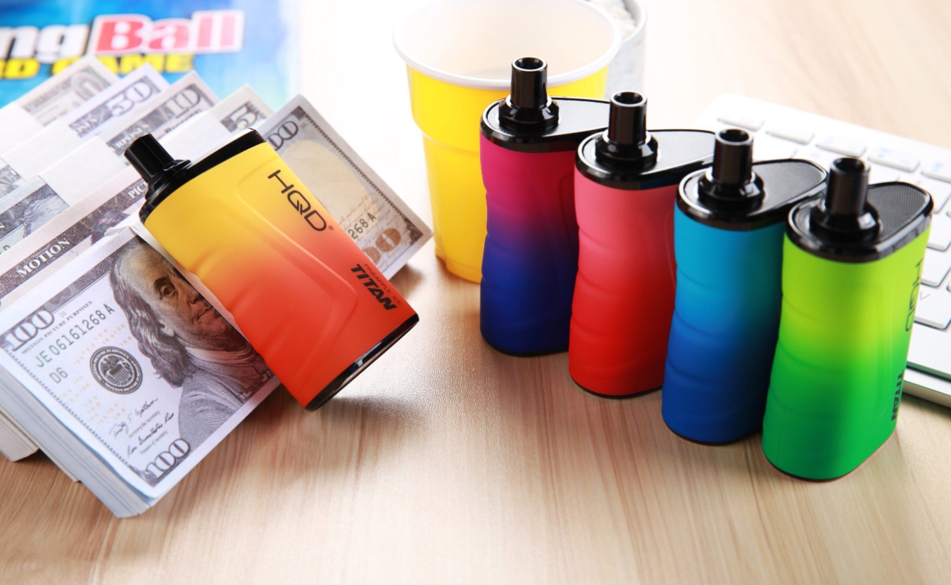 HQD TITAN 7000 Züge: Die Tropische Eiszeit – Warum „Ananaseis“ Österreichs Vape-Herzen Stürmt